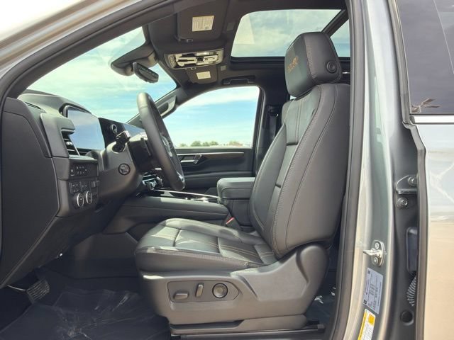 2026 Chevrolet Suburban High Country - Photo 13