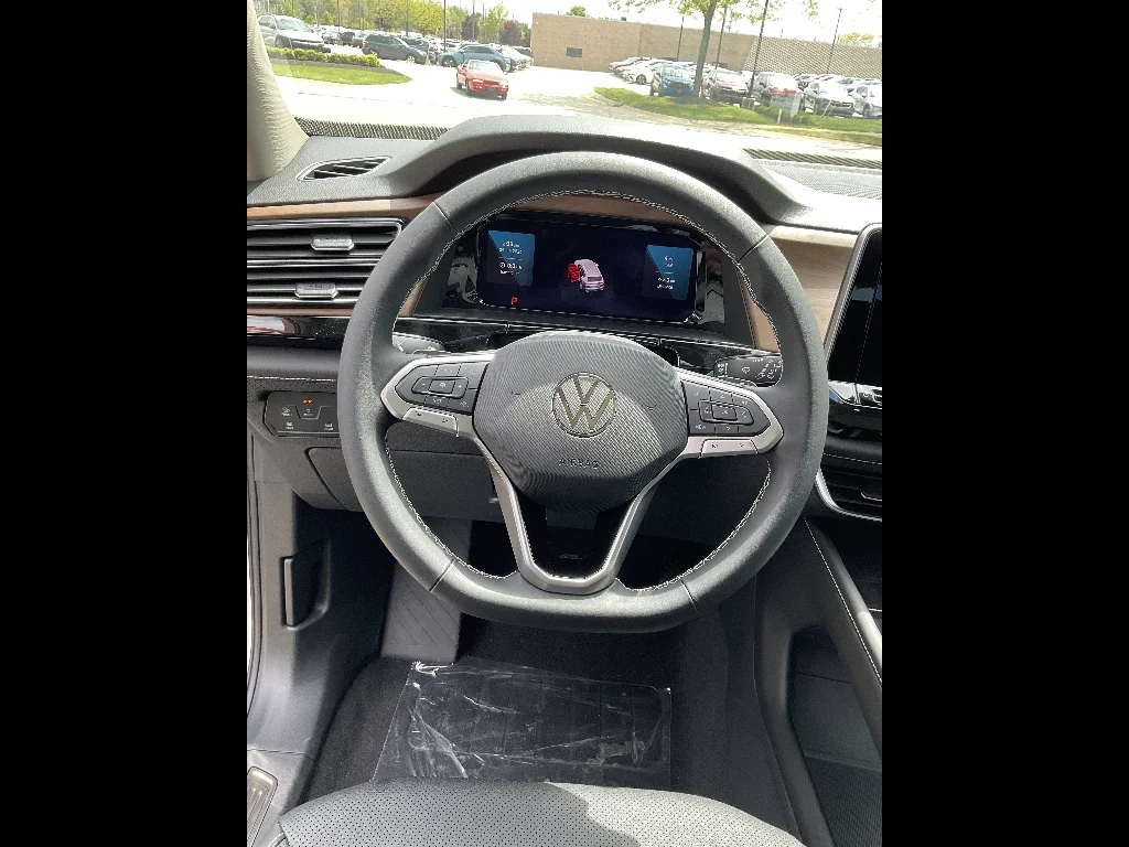 New 2026 Opal White Pearl Volkswagen SE 4Motion image 8