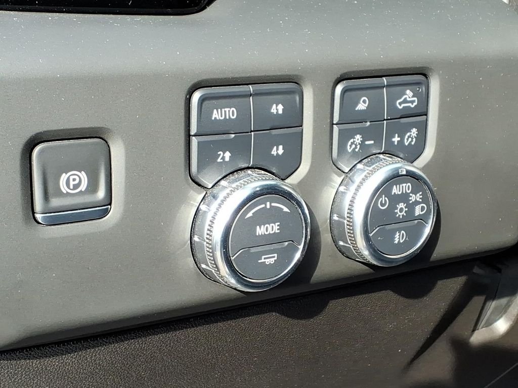 Used 2025 Onyx Black GMC Denali image 23
