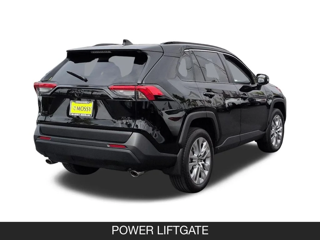 Used 2025 Black Toyota XLE Premium image 9