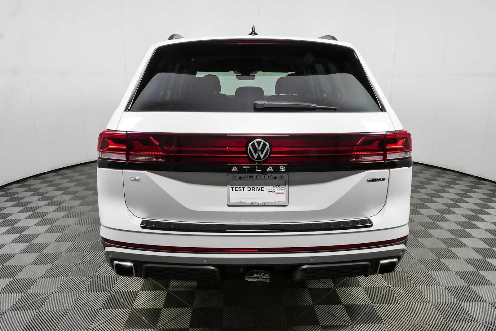 New 2026 Opal White Pearl Volkswagen 2.0T Peak Edition image 29