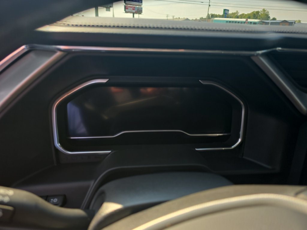 Used 2022 Red GMC Denali image 17