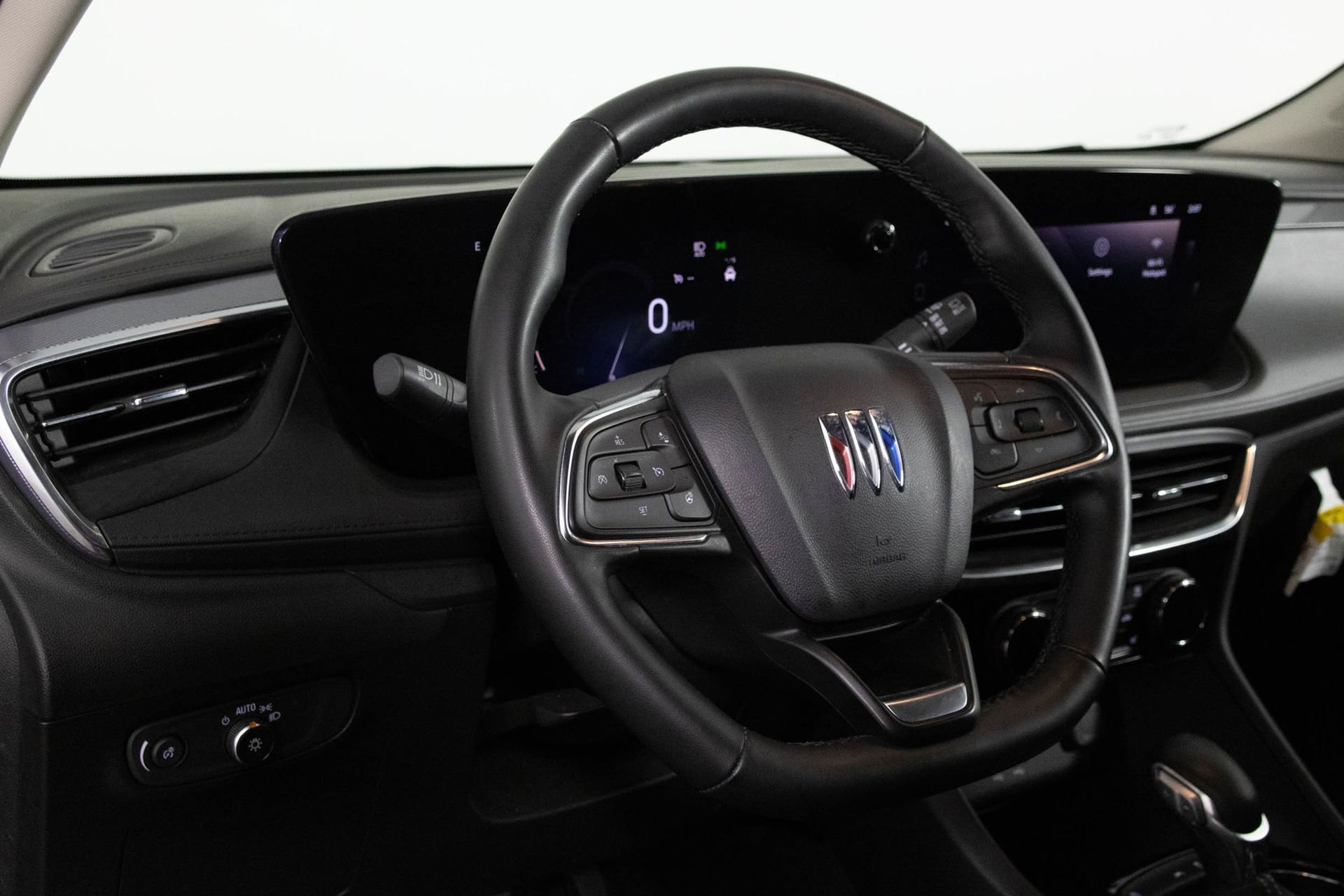 2024 BUICK ENCORE GX - Image 31