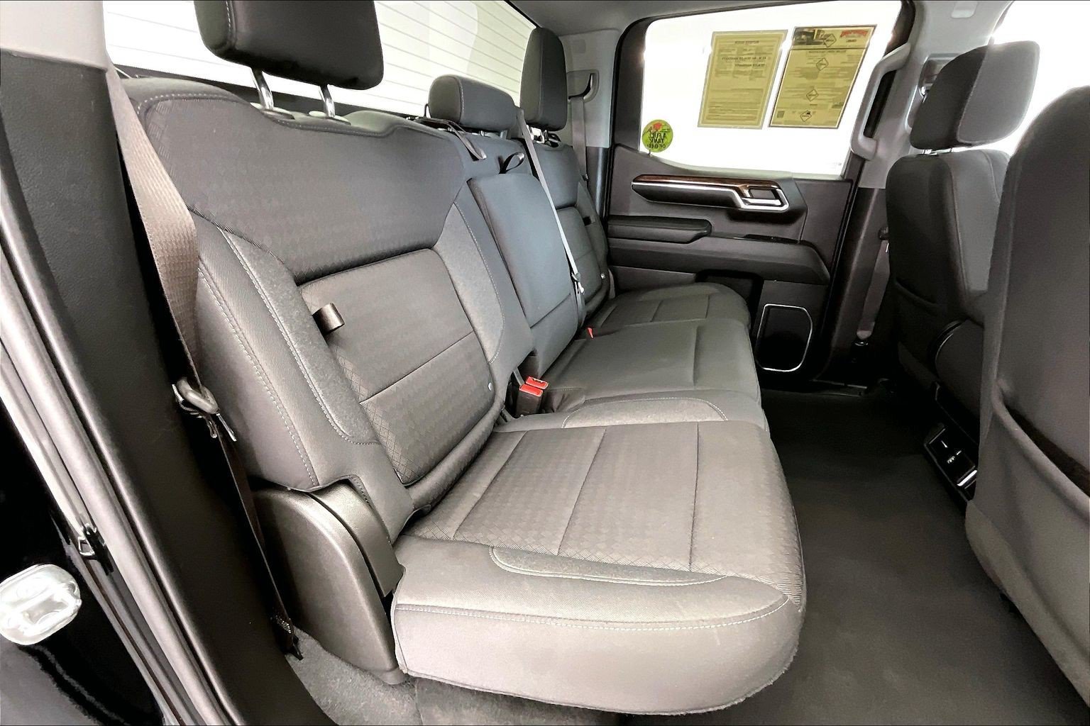 Used 2023 Onyx Black GMC Elevation image 18