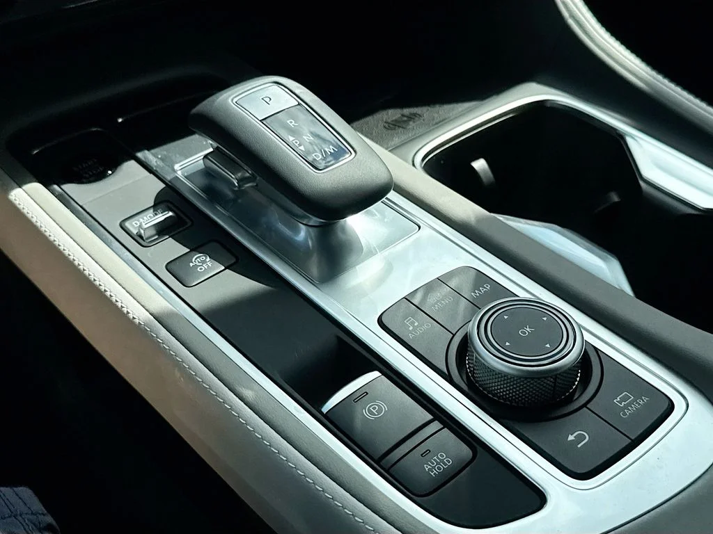 New 2027 GRAND BLUE INFINITI Autograph AWD image 17