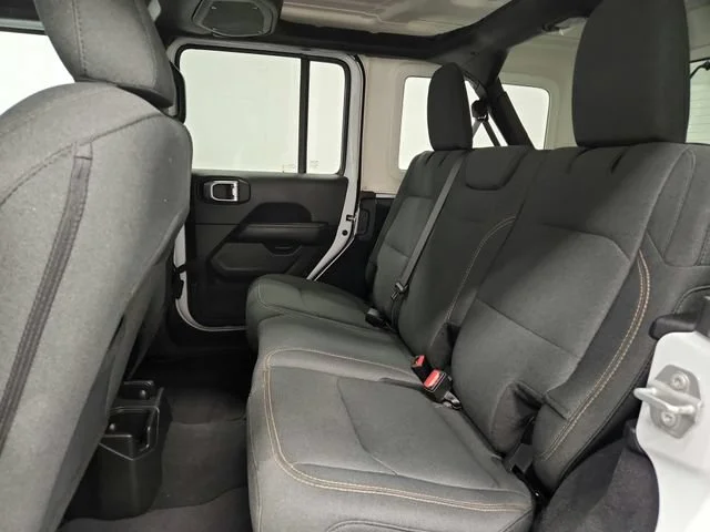 Used 2025 Bright White Cl Jeep Sahara image 32