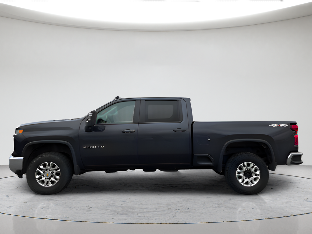 Used 2024 Gray Chevrolet LT image 8