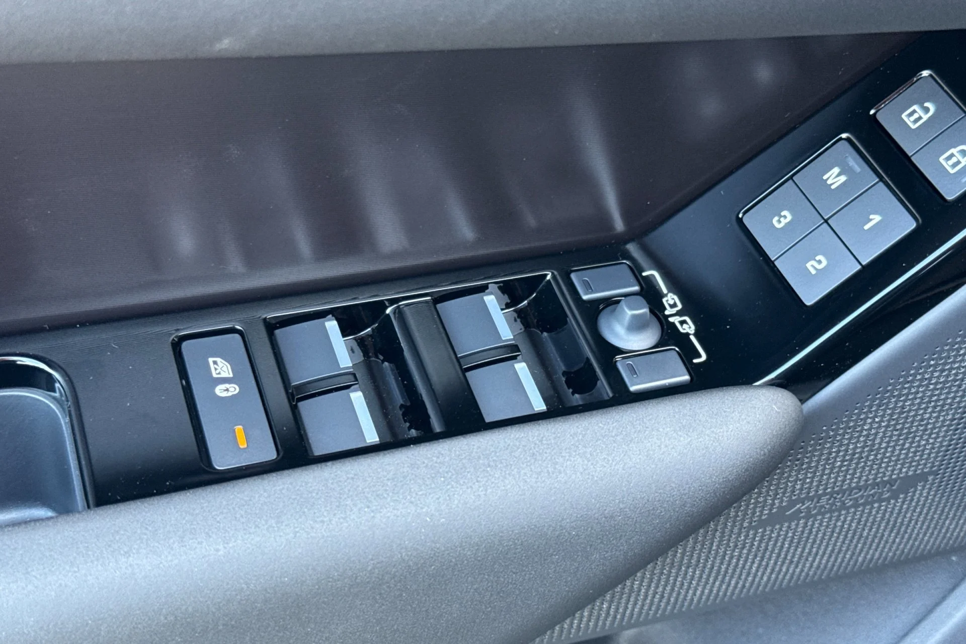 2026 Land Rover Range Rover Velar Dynamic SE - Photo 14