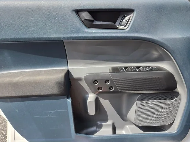 Used 2022 White Ford XL image 33