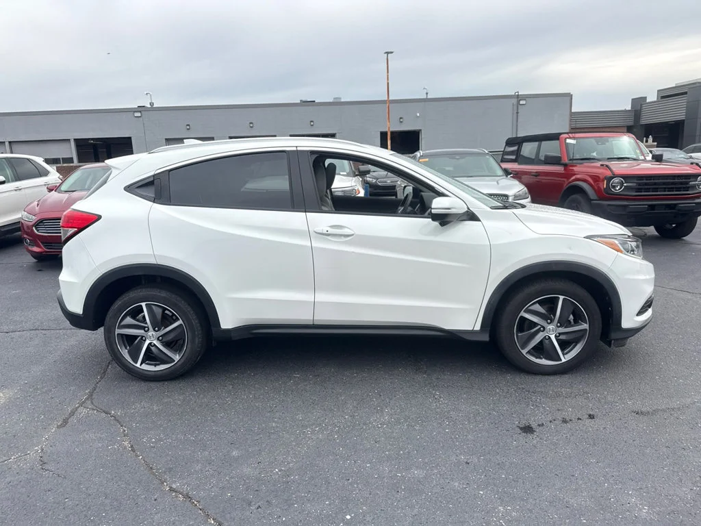 Used 2021 Platinum White Pearl Honda EX image 7