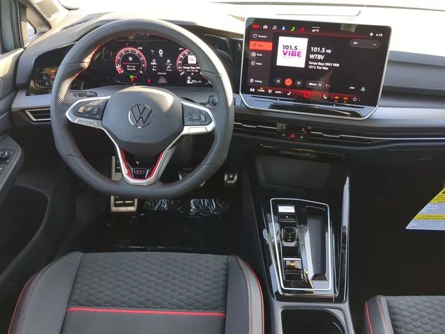 2026 Volkswagen Golf GTI SE - Photo 13