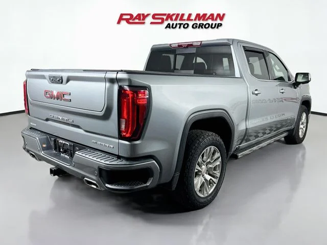 Used 2023 Silver GMC Denali image 7