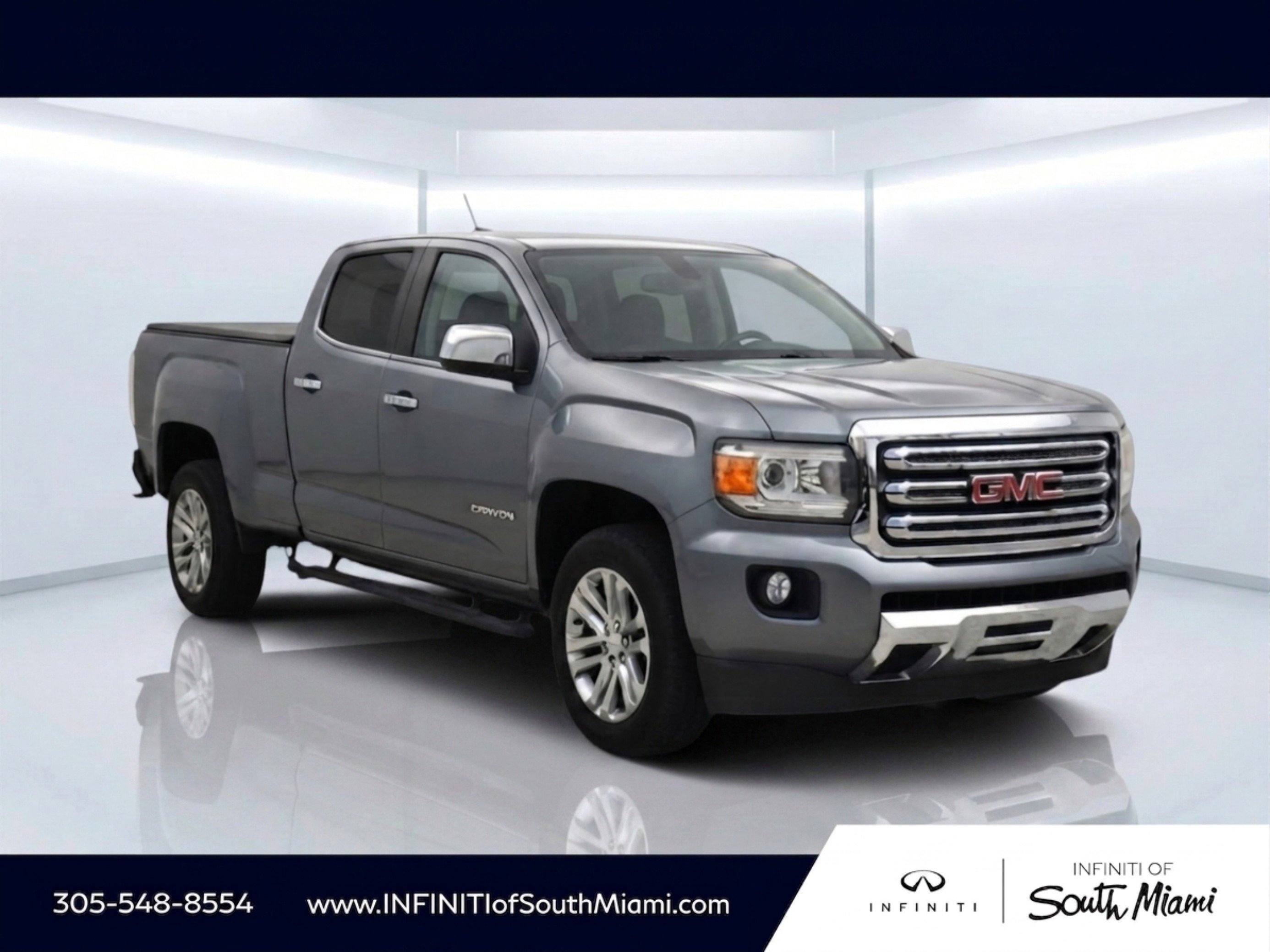 Used 2018 Satin Steel Metallic GMC 2WD SLT image 3