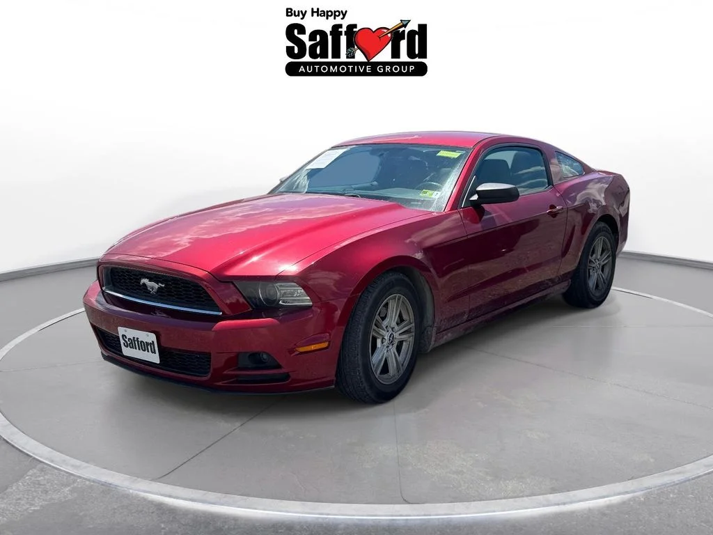 Used 2014 Red Ford V6 image 1