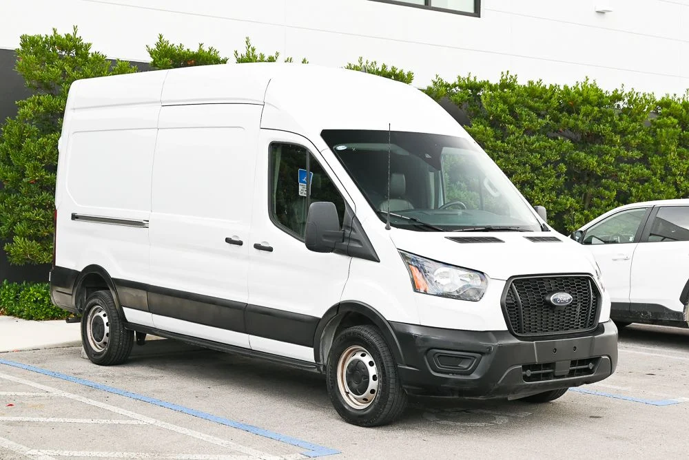 Used 2023 White Ford Base image 3