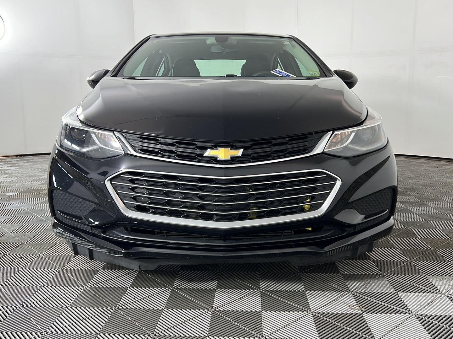 Used 2018 Mosaic Black Metallic Chevrolet LT image 13