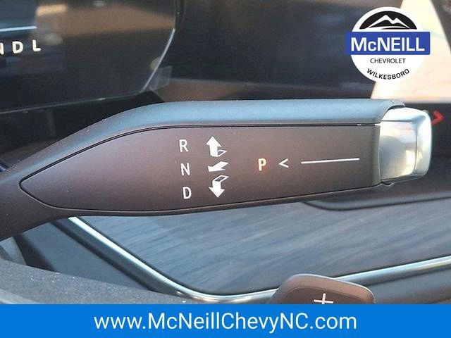 2026 Chevrolet Suburban Premier - Photo 8