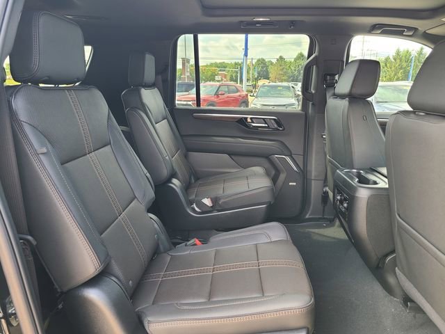 2025 Chevrolet Suburban High Country - Photo 17