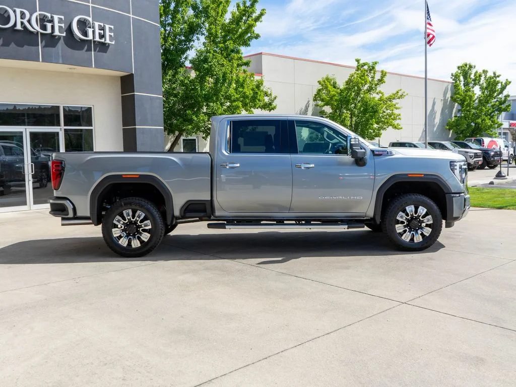 2026 GMC Sierra 2500HD Denali - Photo 8