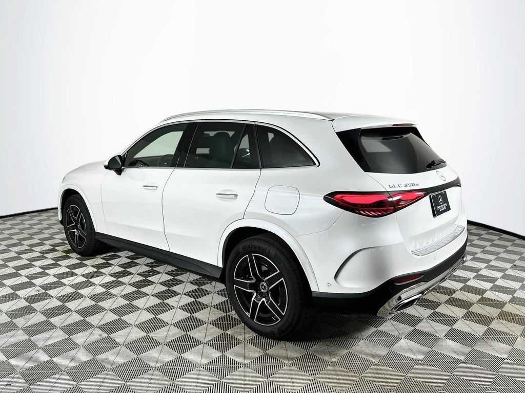 New 2027 MANUFAKTUR Moonlight White Metallic Mercedes-Benz GLC 350e image 39