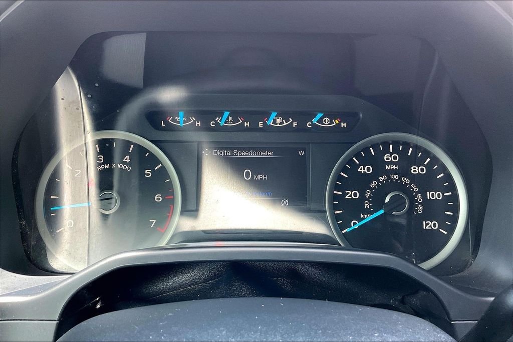 Used 2016 Blue Ford XLT image 12