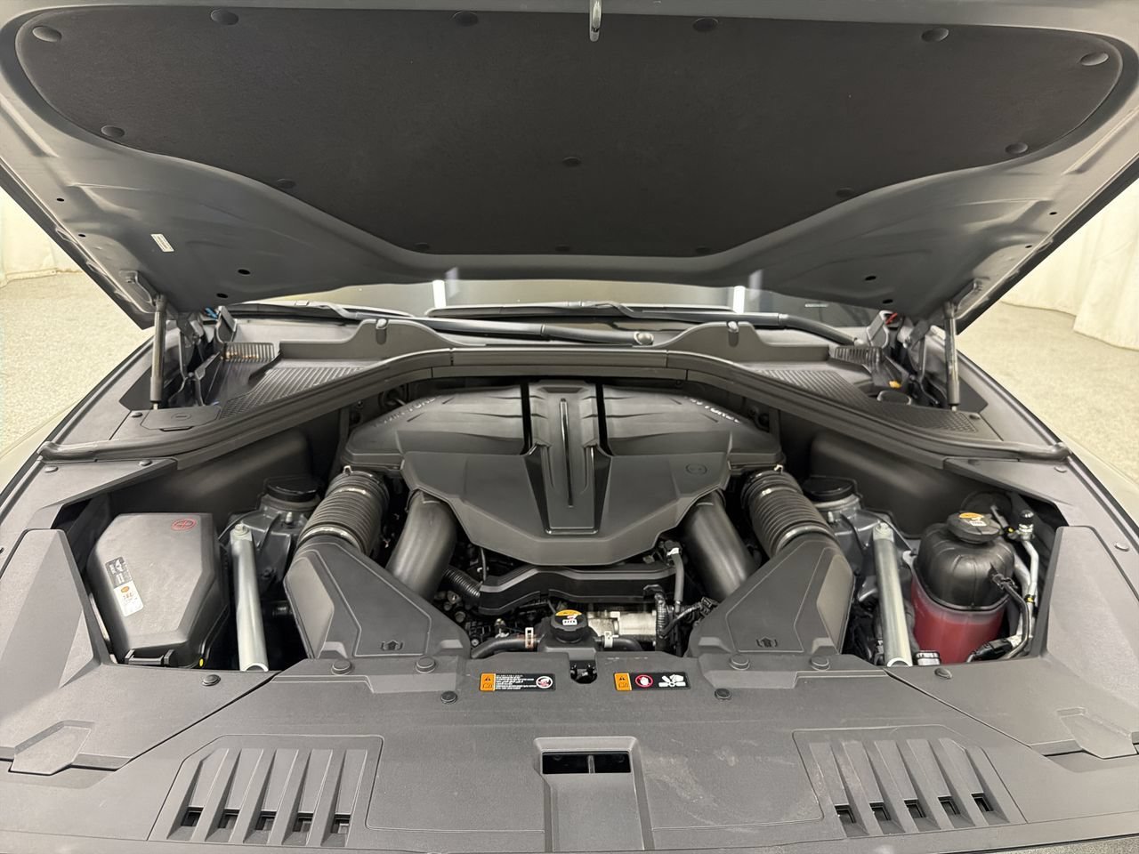 2024 GENESIS GV80 Standard - Photo 11