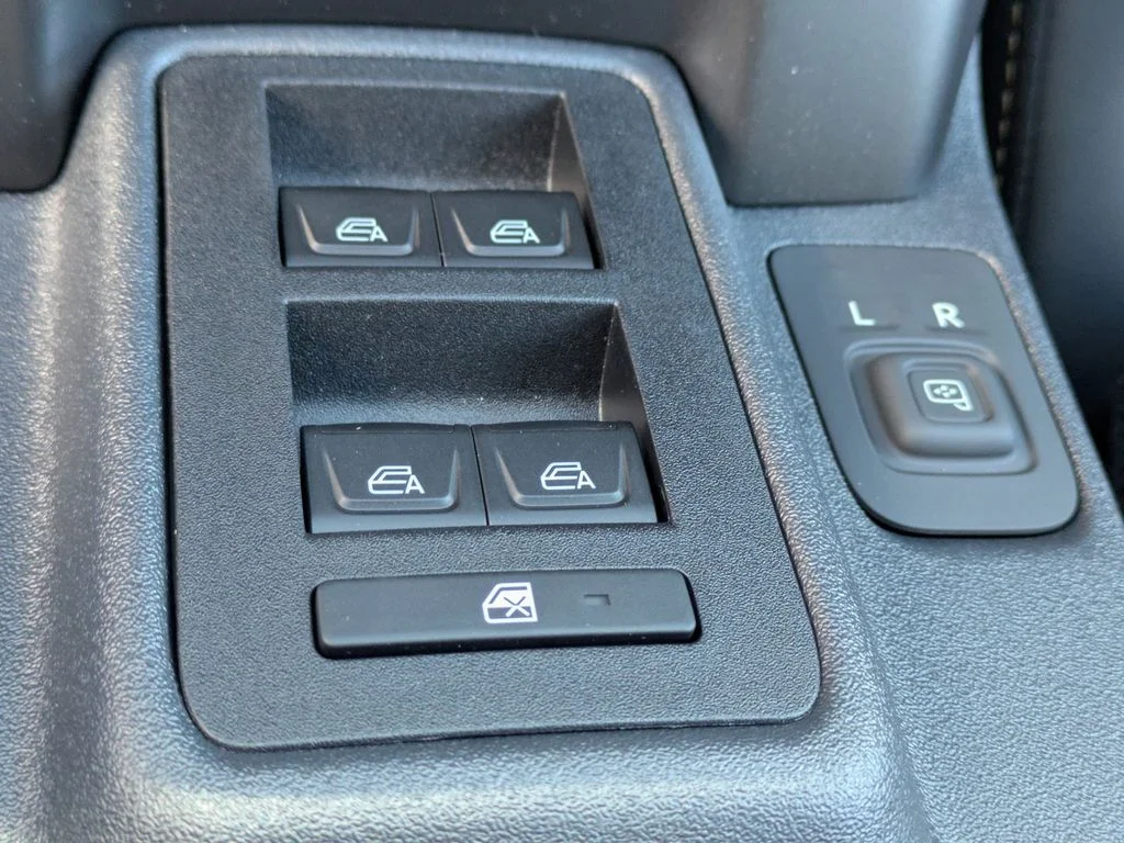 New 2026 Avalanche Gray Ford Badlands image 25