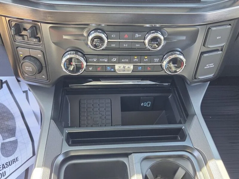 New 2026 Agate Black Metallic Ford F-250® Lariat® image 17