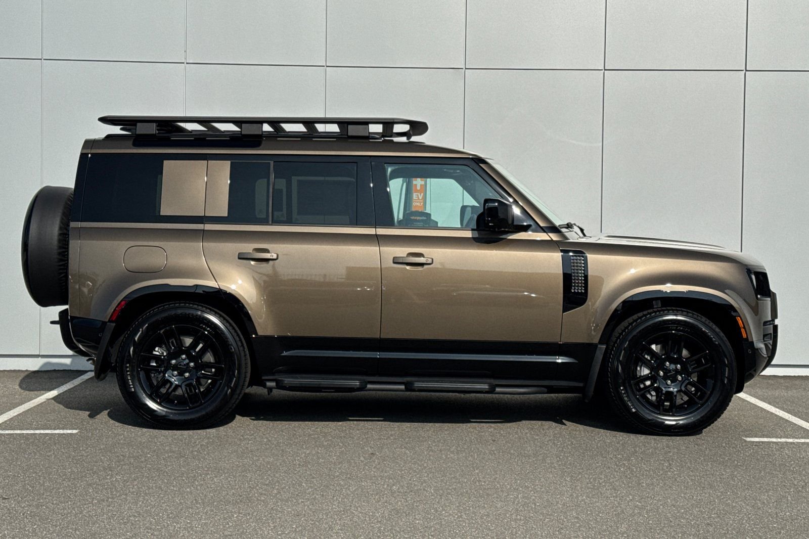 New 2026 Gondwana Stone Land Rover X-Dynamic SE image 6