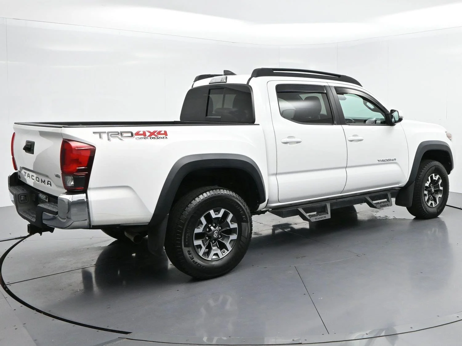 Used 2018 Super White Toyota TRD Off Road image 7
