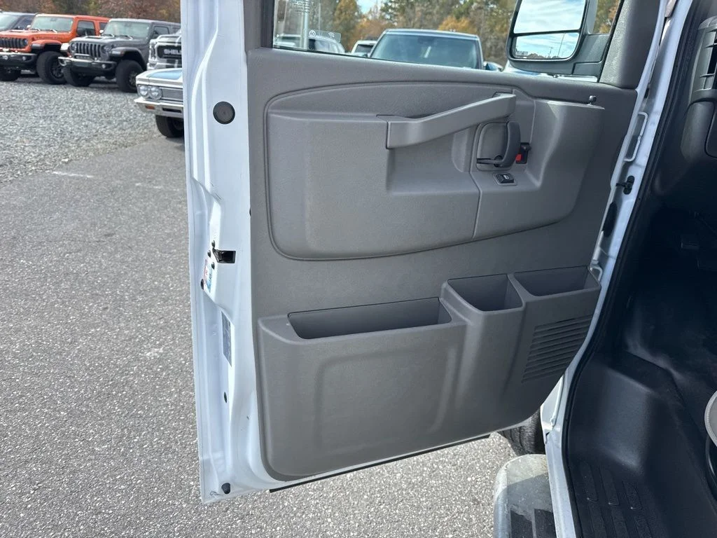 Used 2023 White Chevrolet Work Van image 18