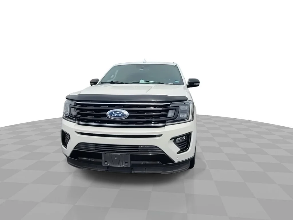 Used 2021 White Ford Limited image 3