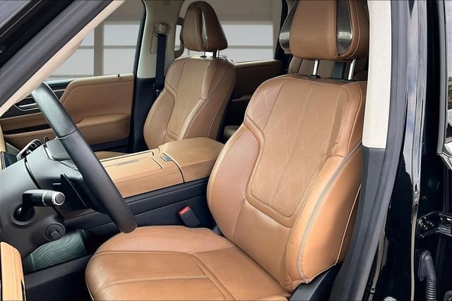Certified Used 2025 Black INFINITI SENSORY image 24