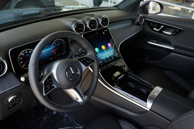 New 2026 Graphite Grey Metallic Mercedes-Benz GLC 300 image 25