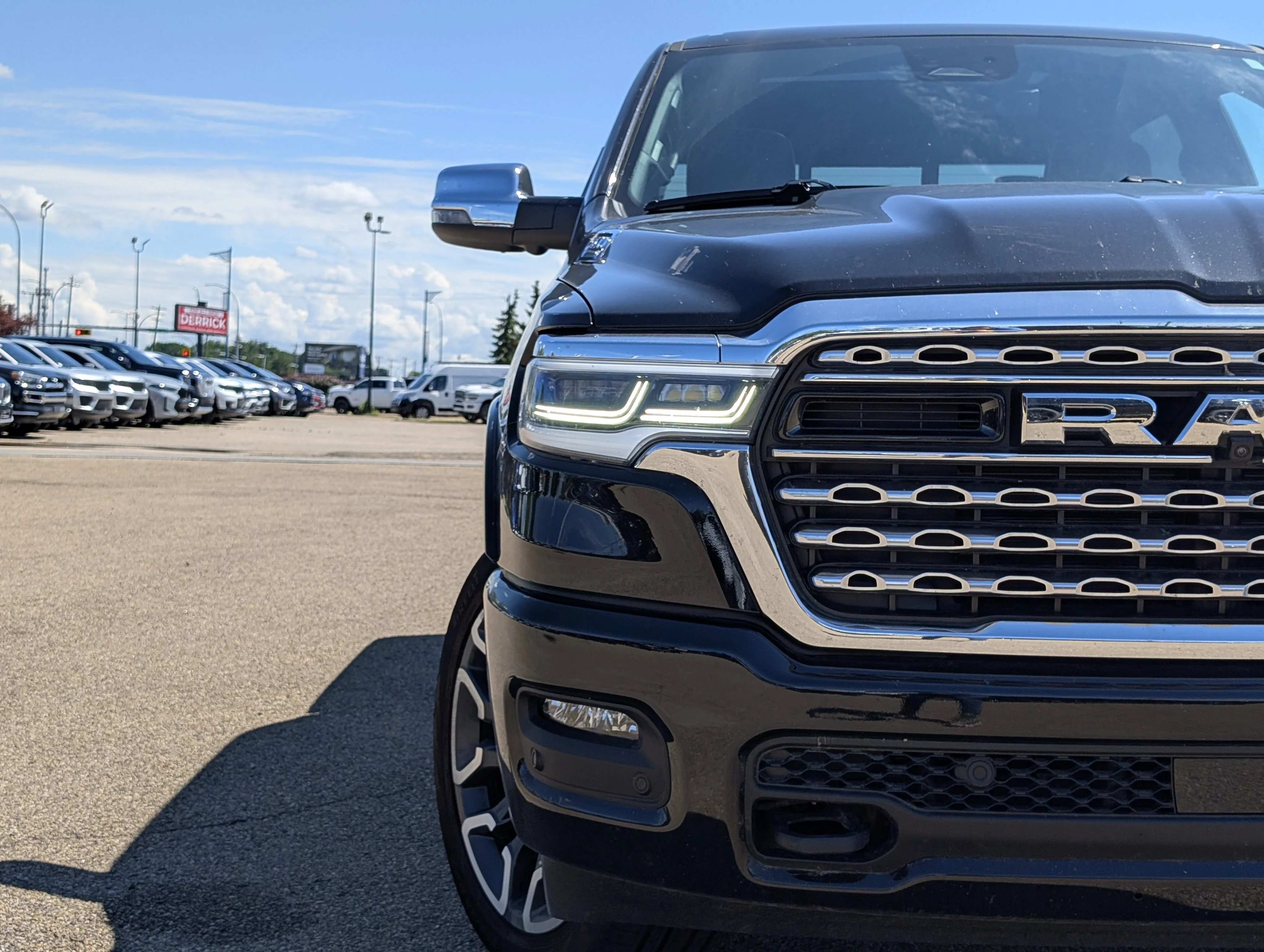 Used 2026 Diamond Black Crystal Pearl Ram Limited image 11
