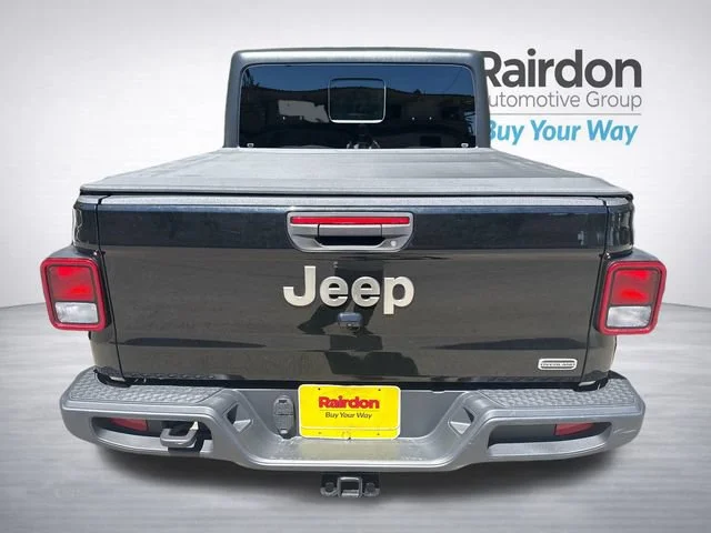 Used 2022 Black Clearcoat Jeep Overland image 6
