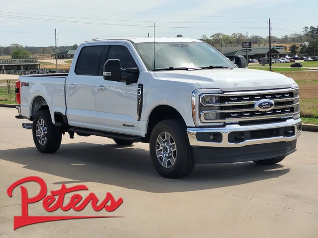 Pre-Owned 2024 Ford Super Duty F-250 SRW LARIAT With 4WD