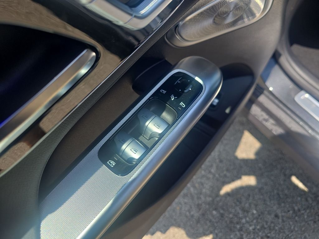 New 2026 Graphite Grey Metallic Mercedes-Benz GLC 300 image 11