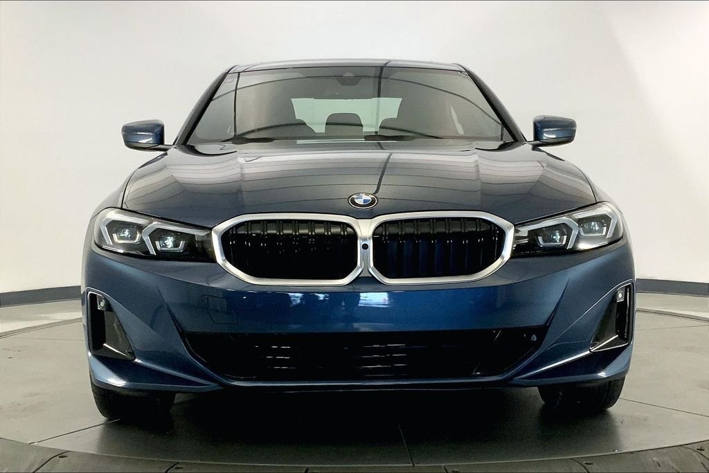 Used 2025 Arctic Race Blue Metallic BMW  image 2