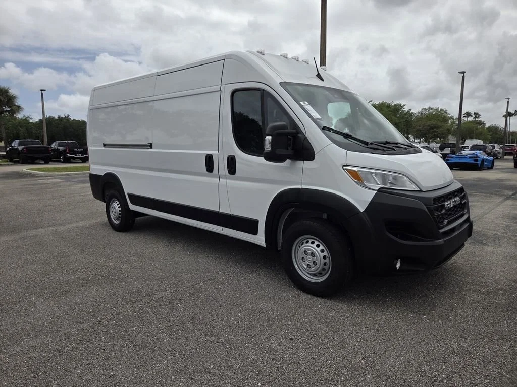 New 2026 Bright White Clear-Coat Exterior Paint RAM Tradesman image 2