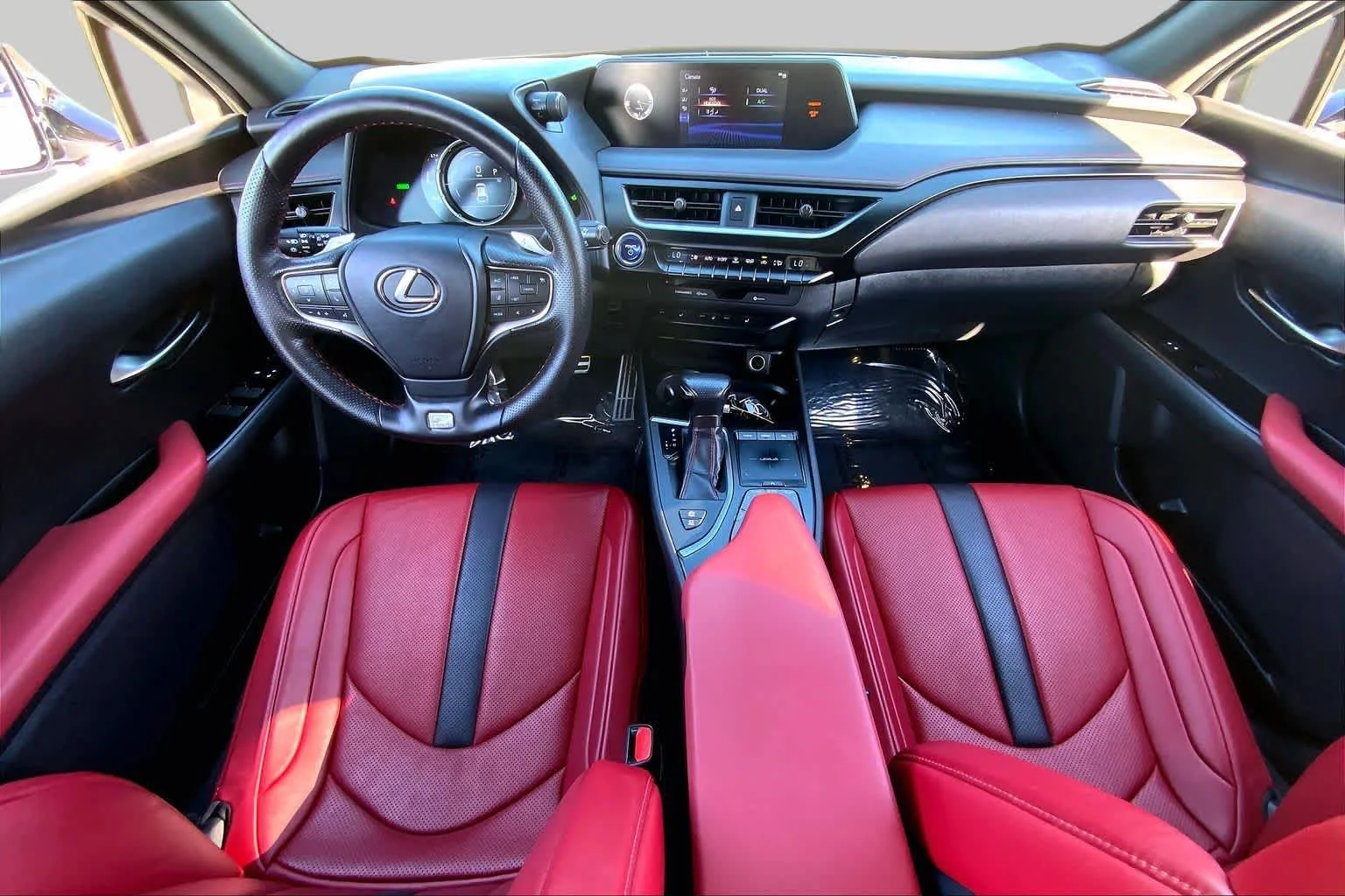 Used 2019 Ultra White Lexus F SPORT image 16