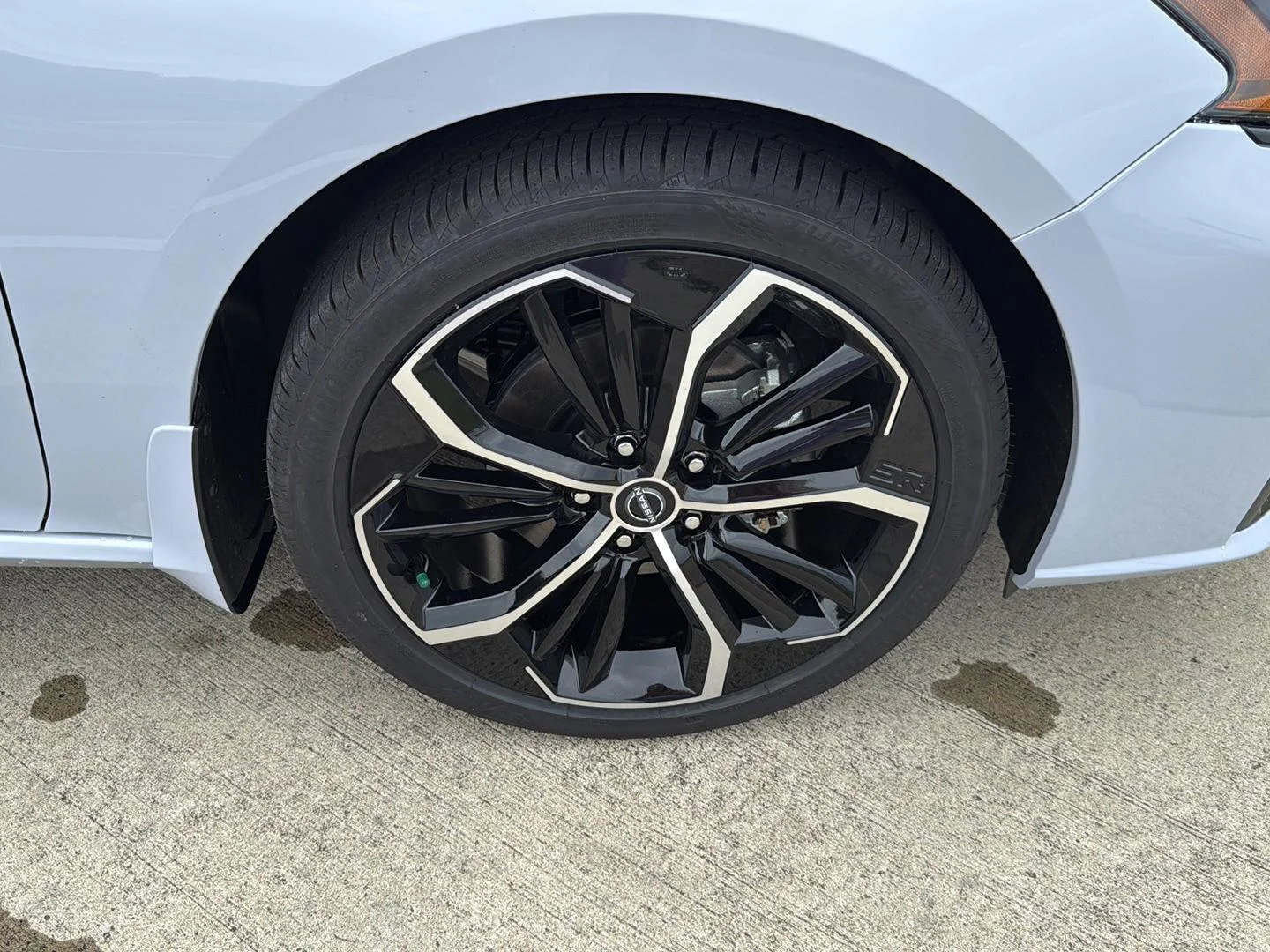 New 2026 Gray Sky Pearl Nissan SR image 17