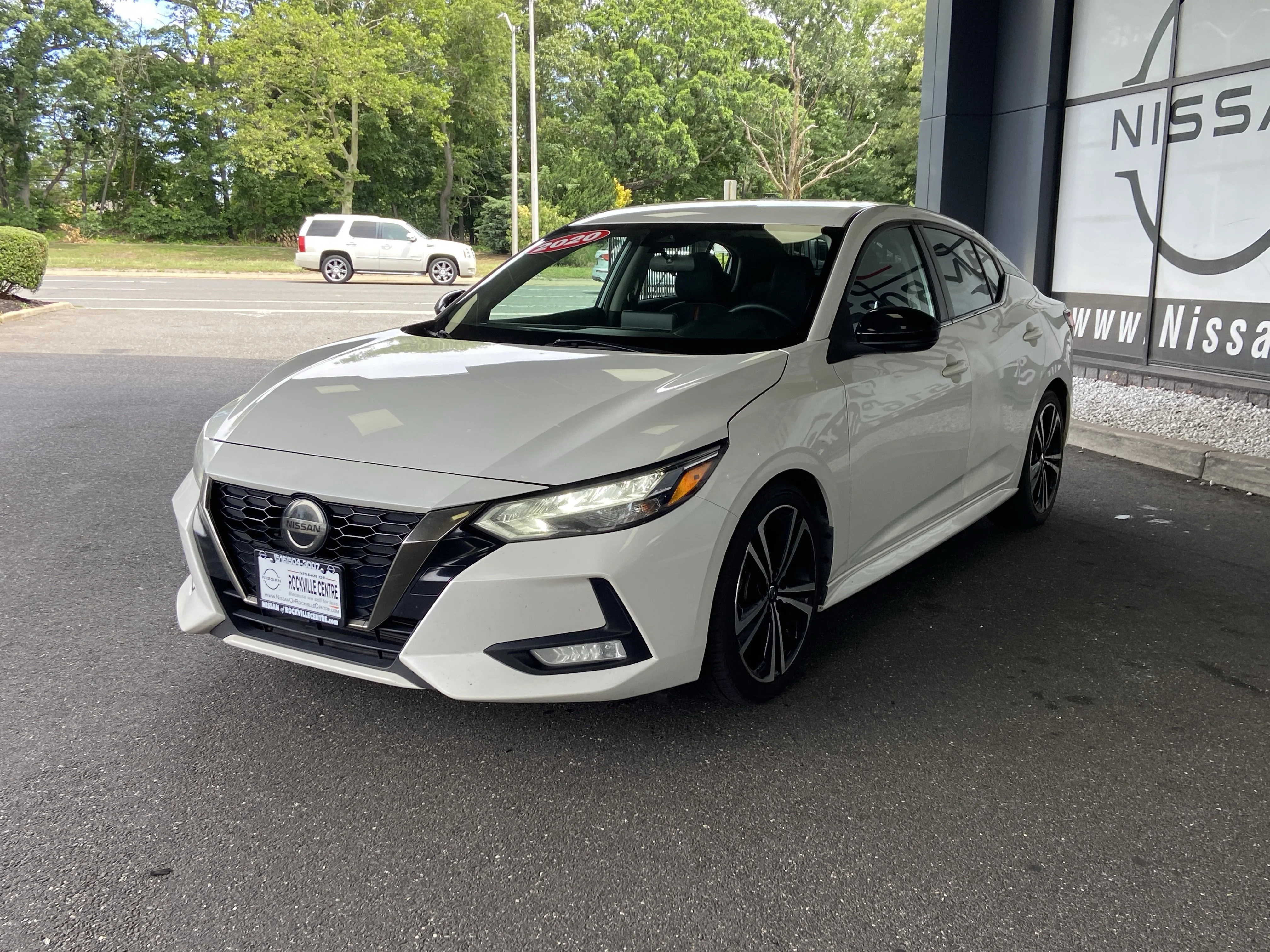 Used 2020 Aspen White Tricoat Nissan SR image 8