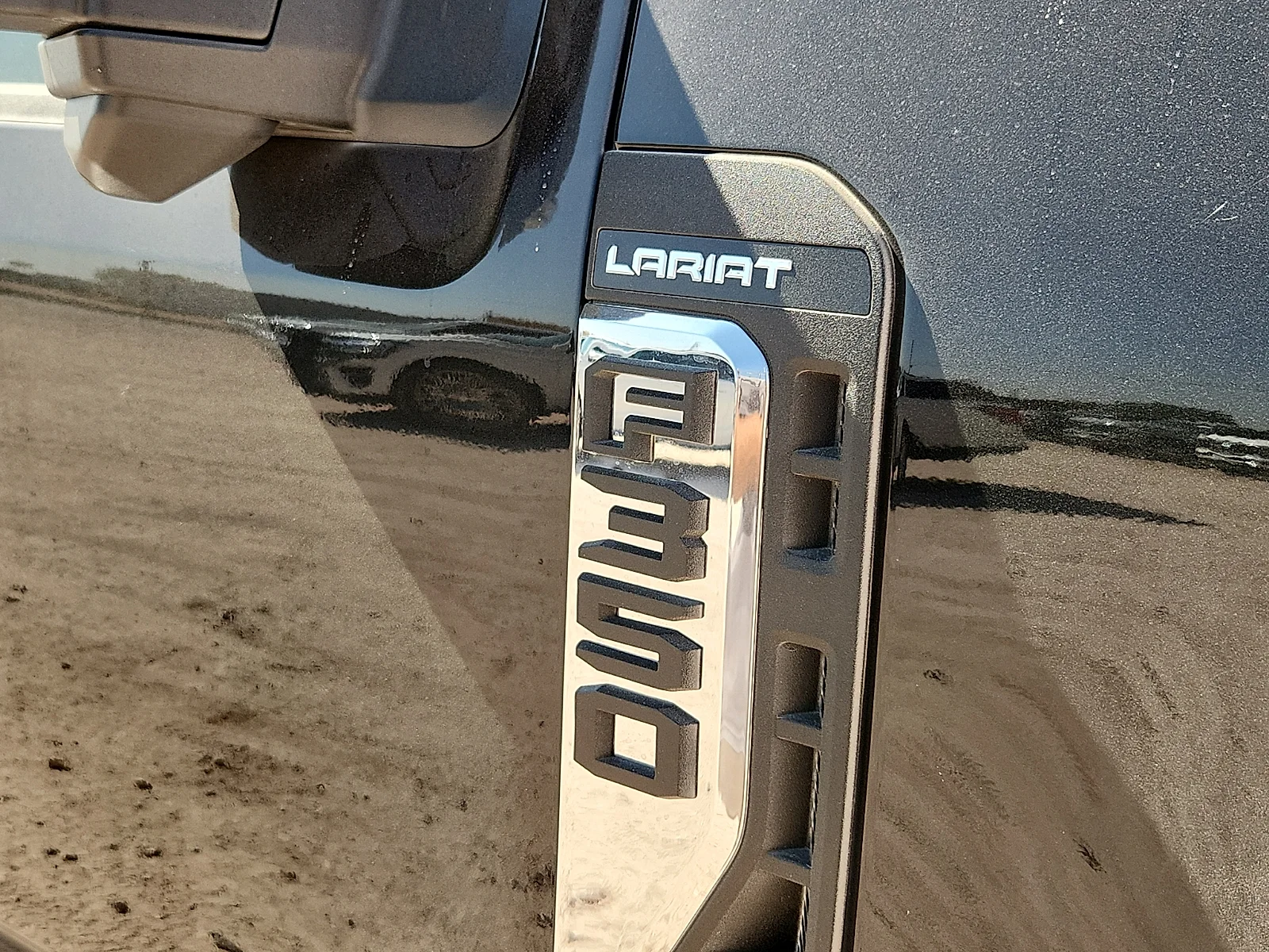 New 2026 Agate Black Metallic Ford Lariat image 10