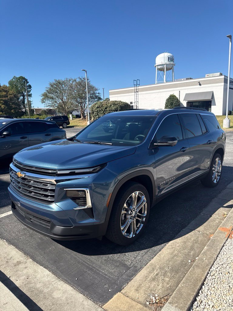 Used 2025 Blue Chevrolet LT image 1