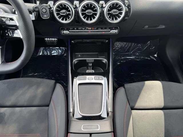 2026 Mercedes-Benz GLA GLA 250 - Photo 13