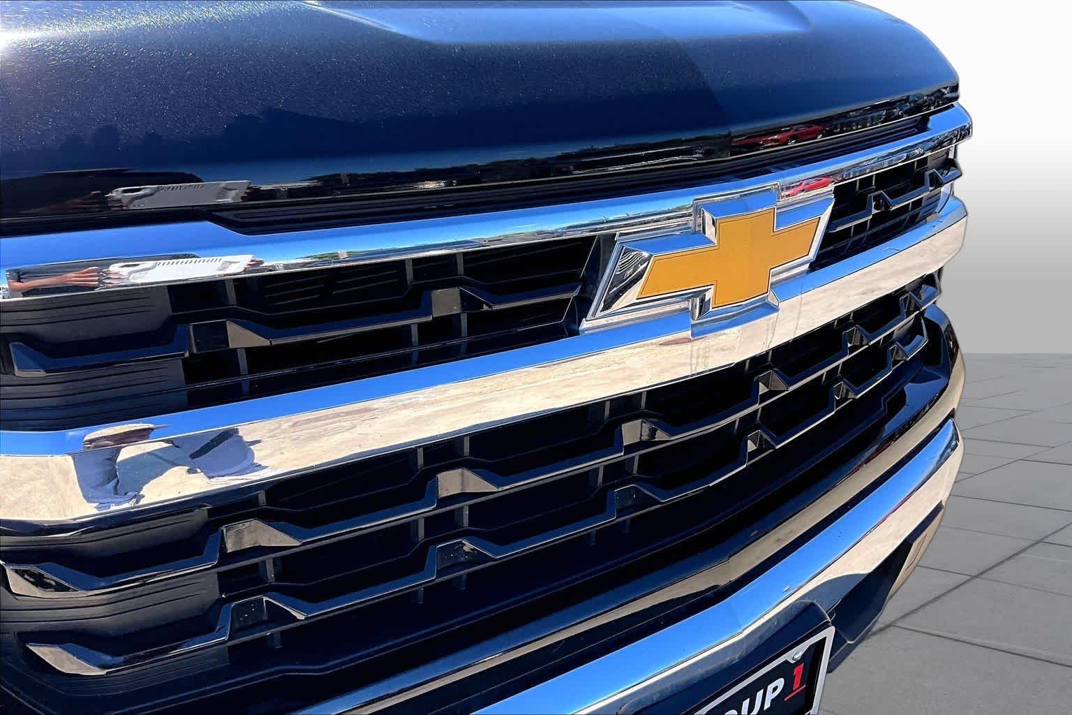 Used 2026 Black Chevrolet LT image 30