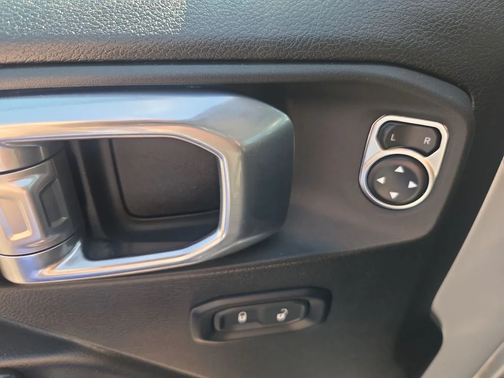 Used 2024 Silver Jeep Rubicon 4xe image 14