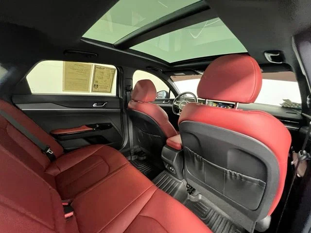 Used 2025 Black Kia GT-Line image 38