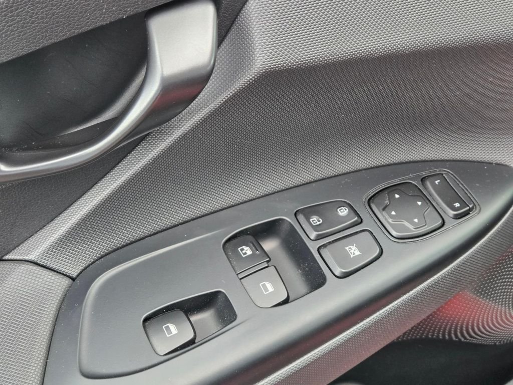 2022 Hyundai Veloster N - Photo 15